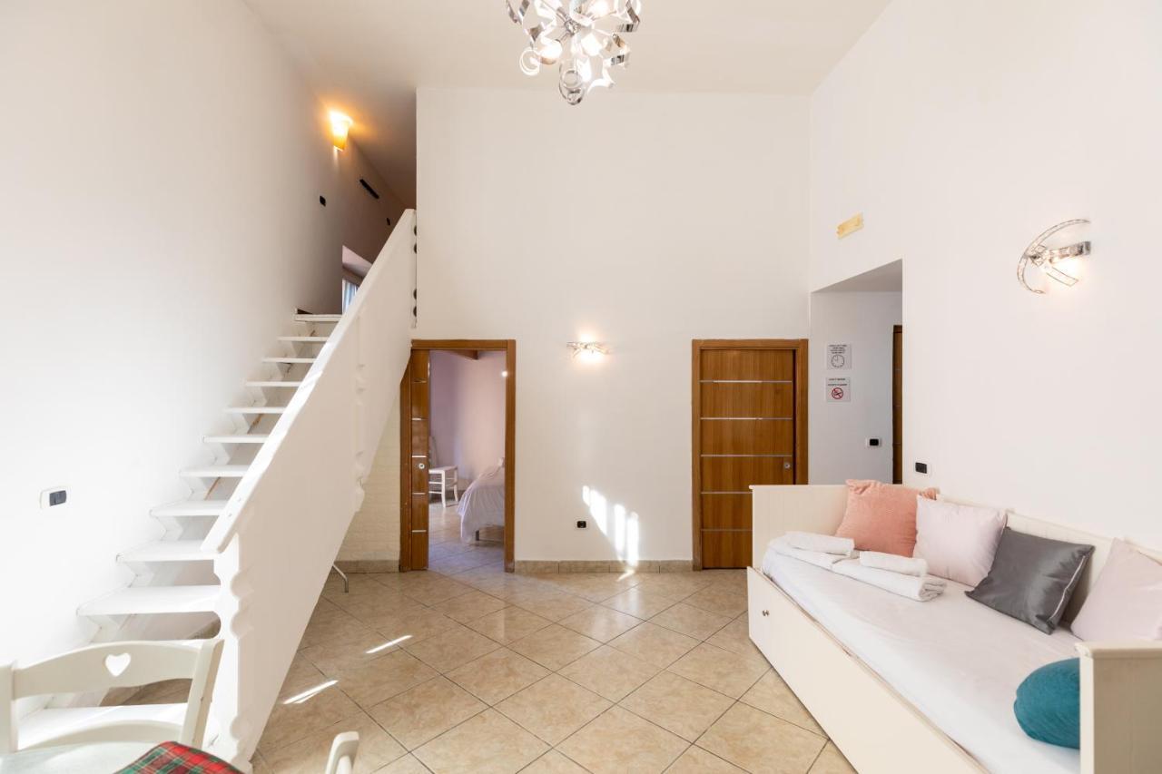 Apartment With Sea View With 2 Lifts Above Montesanto! เนเปิลส์ ภายนอก รูปภาพ