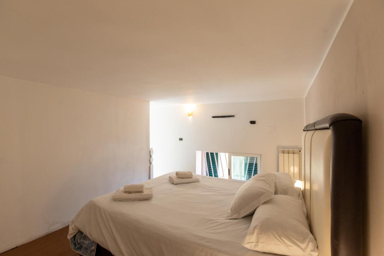 Apartment With Sea View With 2 Lifts Above Montesanto! เนเปิลส์ ภายนอก รูปภาพ