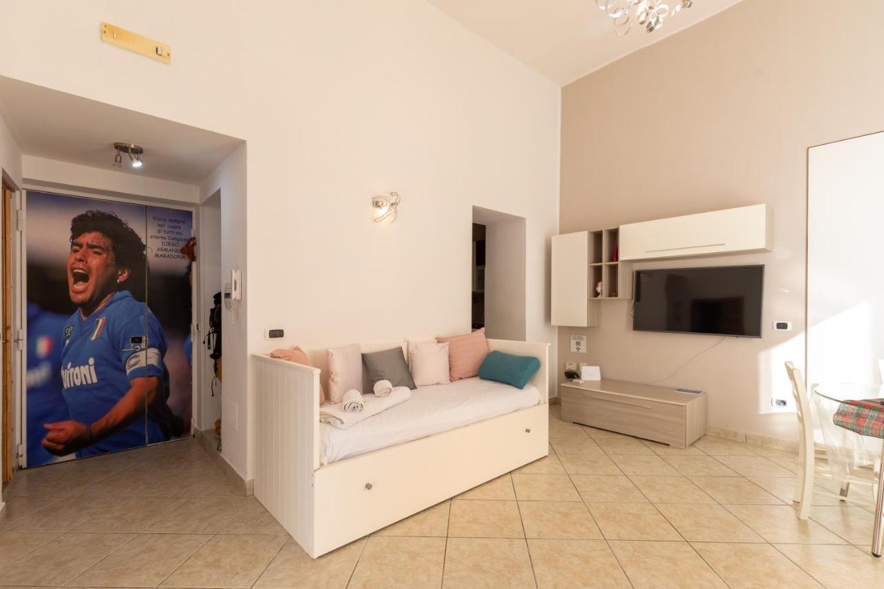 Apartment With Sea View With 2 Lifts Above Montesanto! เนเปิลส์ ภายนอก รูปภาพ